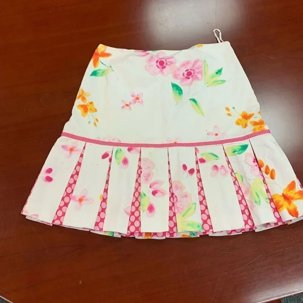 AcornΒ Spring Flowers & Polka Dots Drop Waist Pleated Skirt szβ10